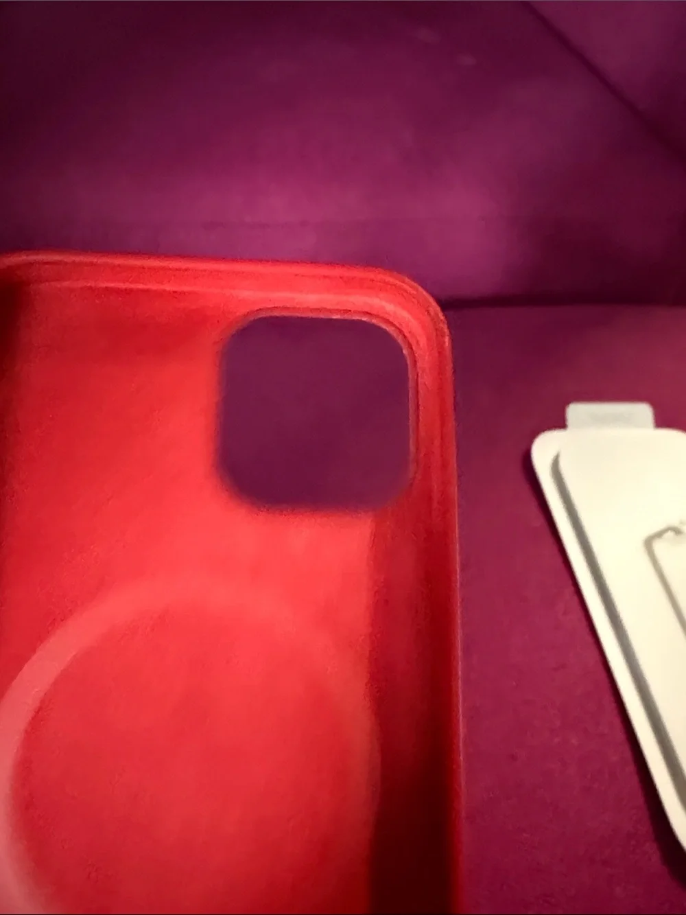 Apple iPhone 12 / 12 Pro Silicone Case - Red